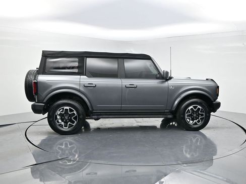 Used 2022 Ford Bronco Outer Banks image 4