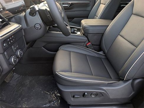 New 2026 Chevrolet Tahoe Premier image 18