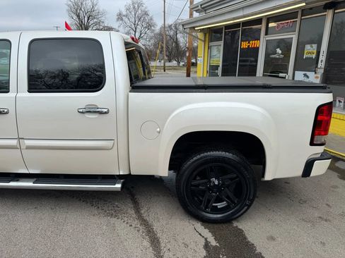 Used 2011 GMC Sierra 1500 Denali image 5