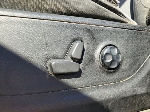 Used 2021 RAM 1500 Big Horn image 15