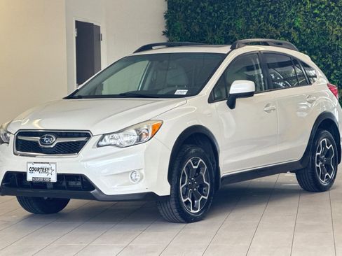 Used 2014 Subaru Crosstrek 2.0i Premium w/ Moonroof Package image 8