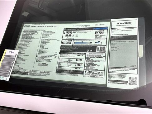 New 2025 Jeep Grand Cherokee Altitude image 13