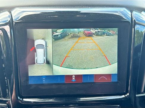 Used 2019 Chevrolet Traverse Premier w/ Redline Edition AWD/4WD image 14