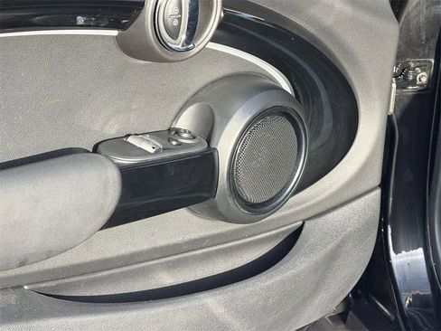 Used 2023 MINI Cooper SE image 24