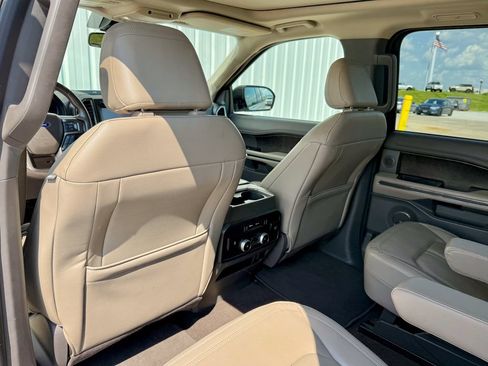 Used 2021 Ford Expedition Max Limited AWD/4WD image 10