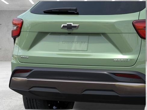 New 2026 Chevrolet Trax ACTIV w/ Driver Confidence Package FWD image 14