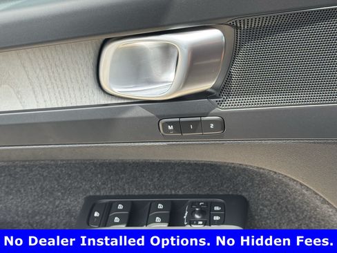 Used 2023 Volvo XC40 B5 Plus w/ Driver Assist Package AWD/4WD image 22