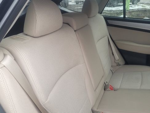 Used 2015 Subaru Outback 2.5i Premium image 32
