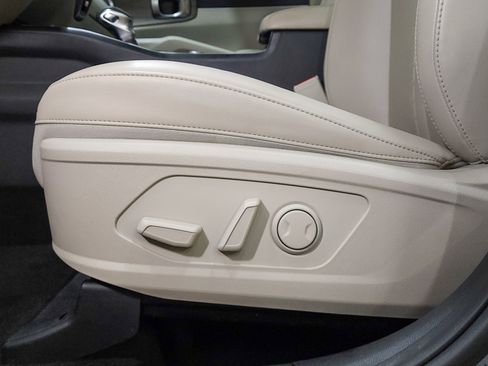 Used 2023 Kia Sorento X-Line EX image 40