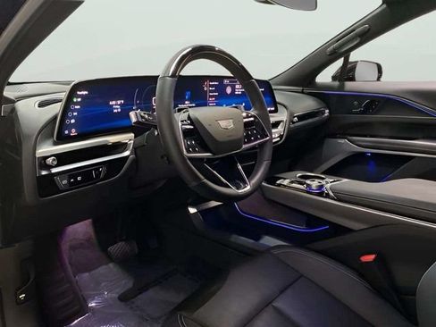 Used 2024 Cadillac Lyriq Luxury RWD image 18