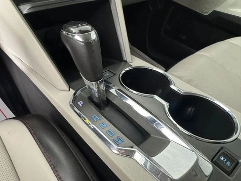 Used 2016 Chevrolet Equinox LTZ w/ Enhanced Convenience Package image 22