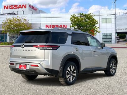 New 2025 Nissan Pathfinder SL