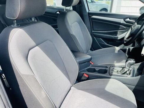 Used 2025 Volkswagen Jetta Sport FWD image 11