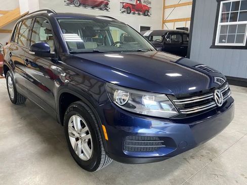 Used 2016 Volkswagen Tiguan S FWD image 1