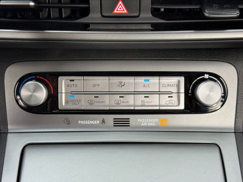 Used 2023 Hyundai Kona SE w/ Cargo Package image 26