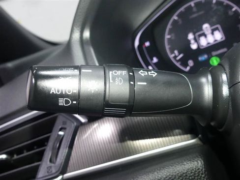 Used 2021 Honda Accord Sport image 34
