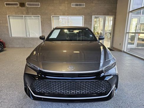 Certified 2023 Toyota Crown XLE image 3