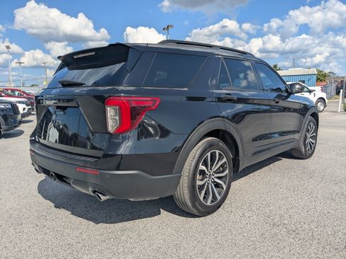 Used 2022 Ford Explorer ST-Line w/ Class IV Trailer Tow Package RWD image 4
