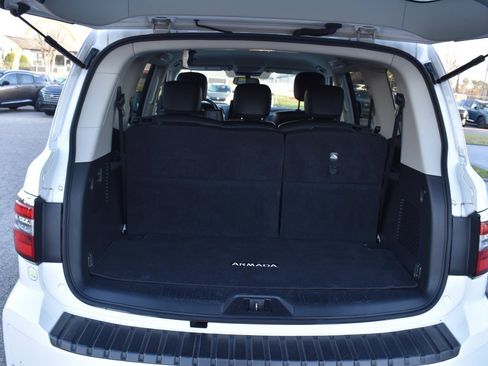 Used 2024 Nissan Armada SV image 55