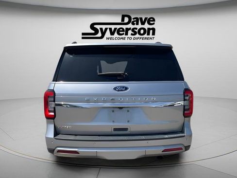 Used 2024 Ford Expedition Limited AWD/4WD image 5