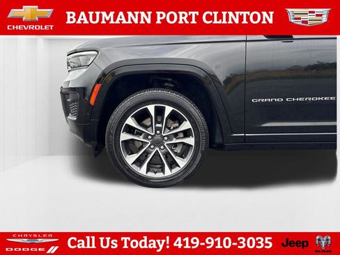 Used 2021 Jeep Grand Cherokee L Overland w/ Luxury Tech Group IV AWD/4WD image 27