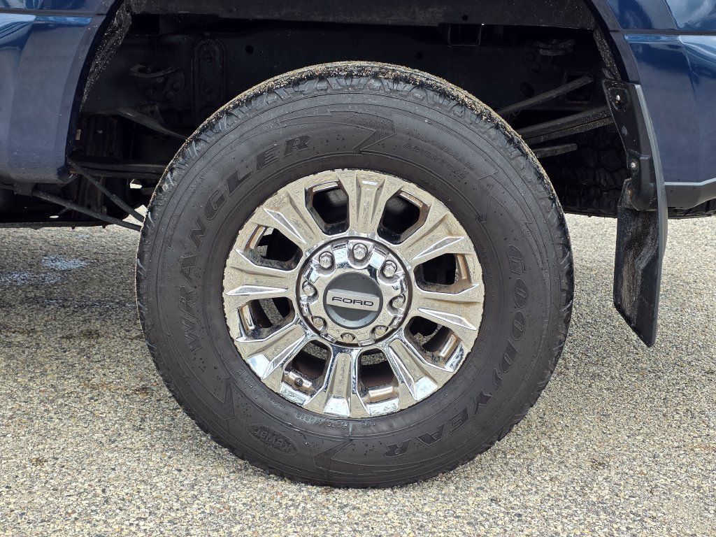 Used 2019 Ford F250 XLT w/ XLT Premium Package AWD/4WD image 16