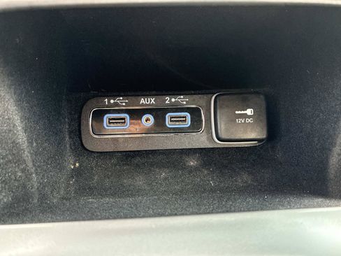 Used 2020 Jeep Grand Cherokee Altitude AWD/4WD image 29