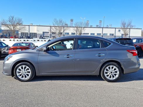 Used 2018 Nissan Sentra SV image 8