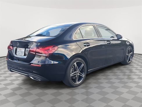 Used 2022 Mercedes-Benz A 220 image 5