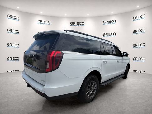 Used 2025 Ford Expedition Max Active RWD image 7