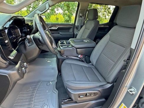Used 2023 Chevrolet Silverado 1500 LT w/ LPO, Dark Essentials Package AWD/4WD image 19