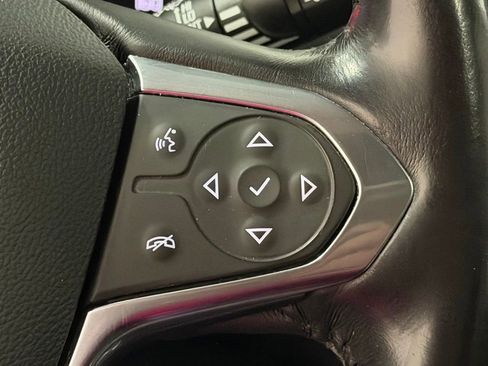 Used 2021 Chevrolet Traverse RS image 41