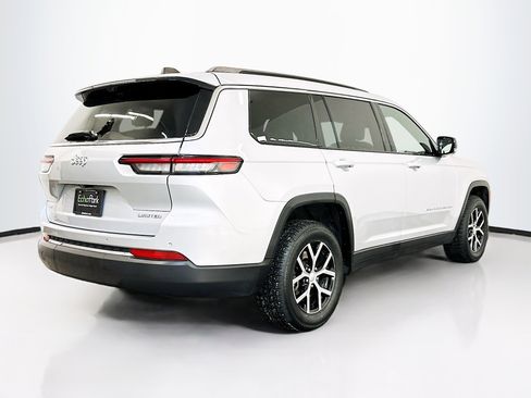 Used 2024 Jeep Grand Cherokee L Limited w/ Luxury Tech Group II image 9