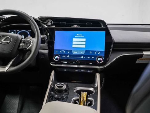 Used 2025 Lexus RZ 300e w/ Accessory Package (2T) FWD image 13