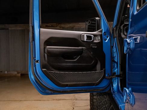 Used 2022 Jeep Wrangler Unlimited Sport AWD/4WD image 27