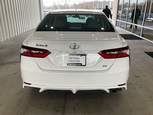 Used 2022 Toyota Camry SE image 20