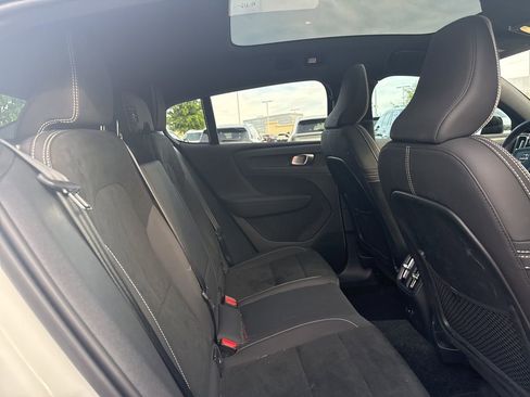 Used 2023 Volvo C40 P8 Recharge Plus image 14