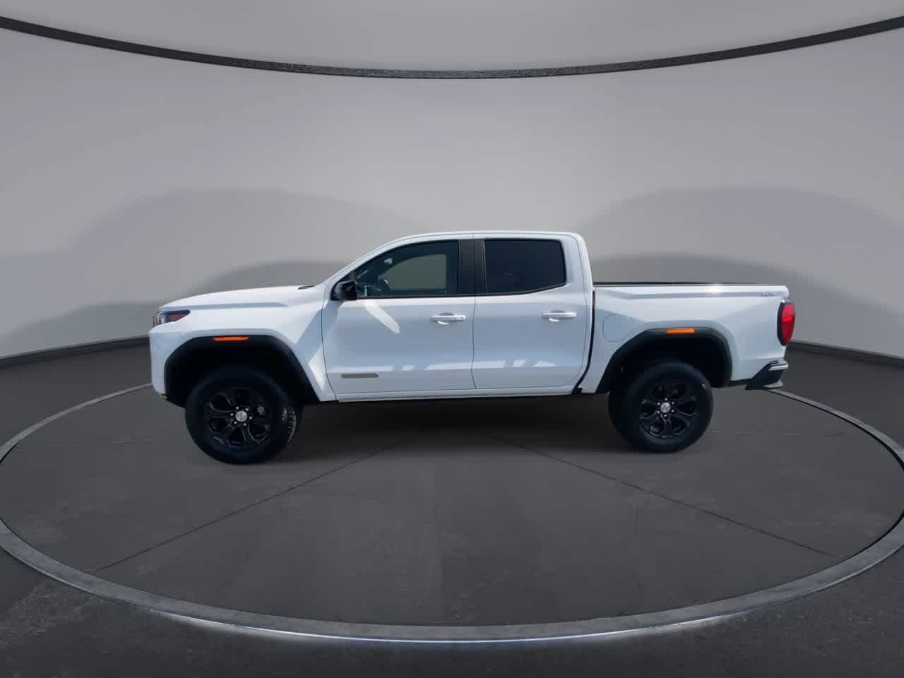Used 2023 GMC Canyon Elevation w/ Trailering Package AWD/4WD image 5