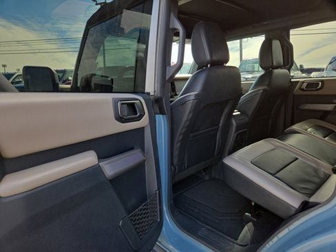 Used 2022 Ford Bronco Wildtrak image 11