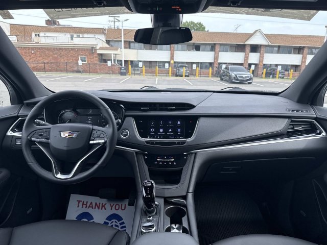 Certified 2024 Cadillac XT6 Luxury w/ LPO, Floor Liner Package AWD/4WD image 67