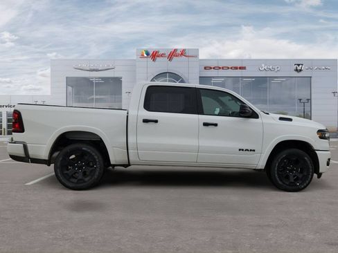New 2026 RAM 1500 4x4 Crew Cab image 6