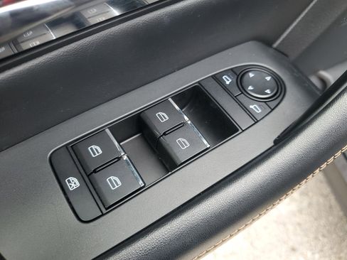 Used 2024 MAZDA CX-90 3.3 Turbo w/ Preferred Package image 28