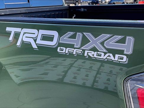 Certified 2021 Toyota Tacoma TRD Off-Road image 21
