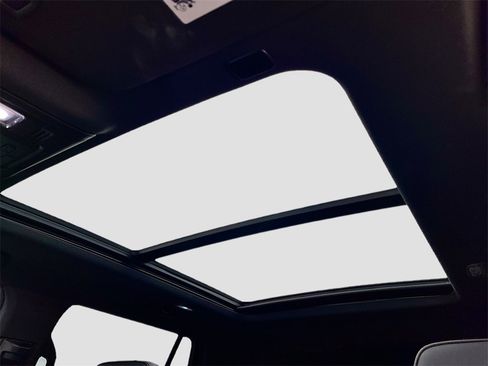 Used 2023 Chevrolet Tahoe RST w/ Luxury Package image 23