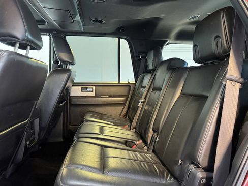 Used 2010 Ford Expedition Limited image 22