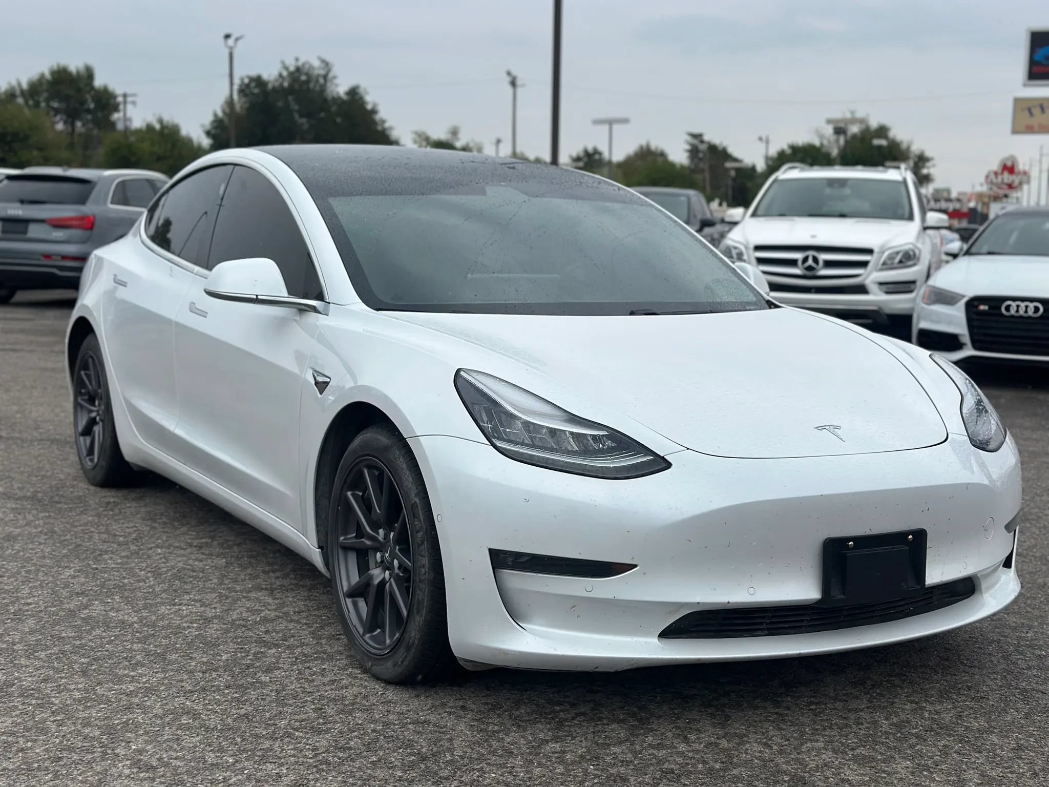 Used 2020 Tesla Model 3 Long Range AWD/4WD image 4