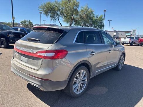 Used 2017 Lincoln MKX Reserve AWD/4WD image 5