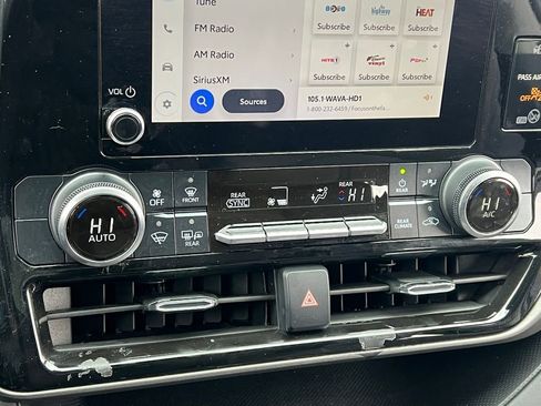 Used 2023 Toyota Highlander L image 22