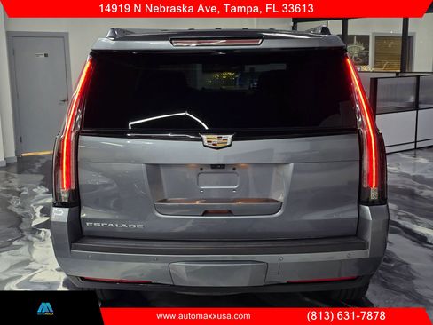 Used 2019 Cadillac Escalade Luxury w/ Escalade Sport Edition image 16