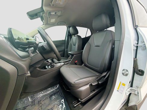 Used 2025 Buick Encore GX Preferred AWD/4WD image 13